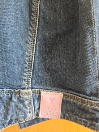 Chaleco vaquero Guess