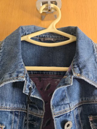 Chaleco vaquero Guess