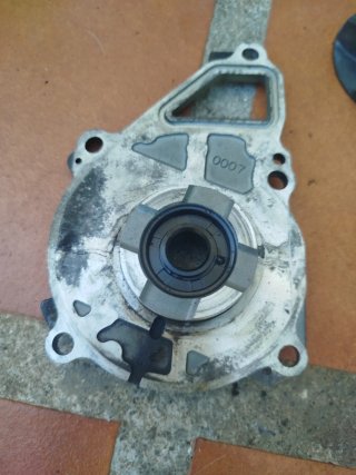 Tapa Bomba Agua Kawasaki ER6N 06-08