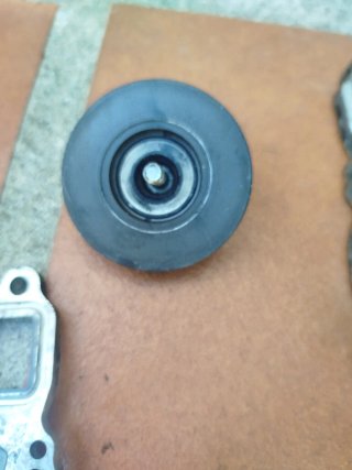 Tapa Bomba Agua Kawasaki ER6N 06-08