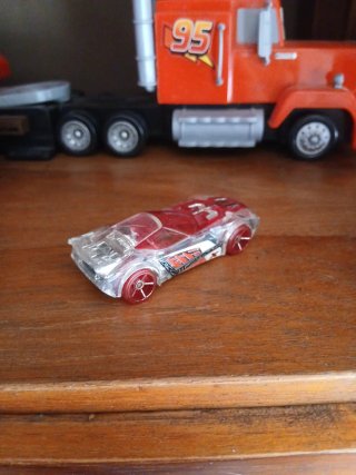 Coche Hot Wheels Transparente Rojo