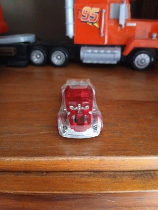 Coche Hot Wheels Transparente Rojo