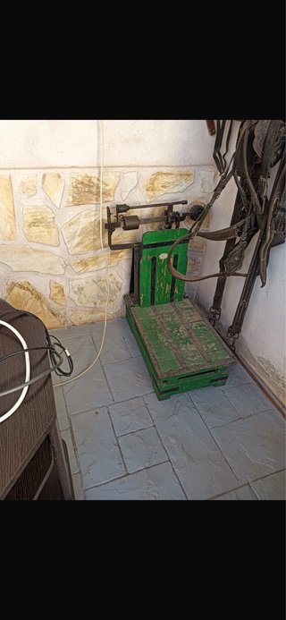 Báscula Romana Antigua Verde