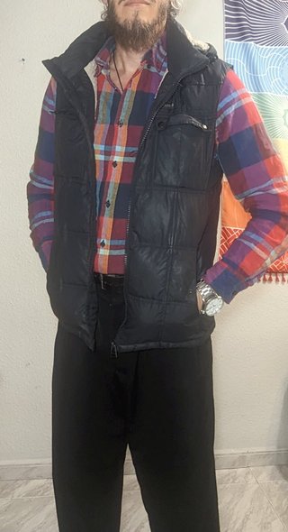 Chaleco Pull&Bear plumas y borrego