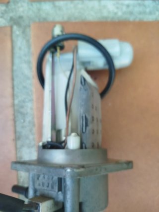 Bomba gasolina Kawasaki ER6N keihin