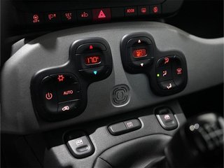 Fiat Panda 1.0 Hybrid 70CV Garmin
