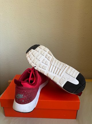Nike Air Max Tavas University Red Originales