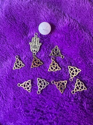 Lote 5 Dijes Triqueta Hamsa Plateado