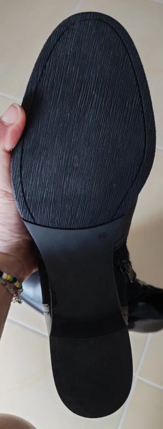 Botines piel negros talla 40