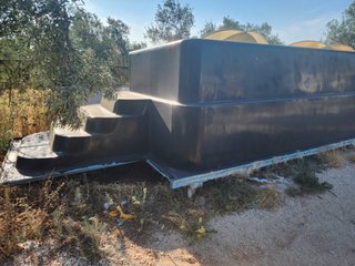 Moldes listos para fabricar piscinas de poliéster
