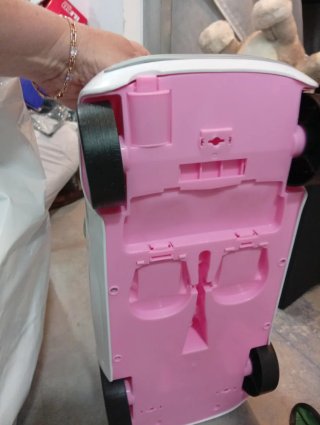 Coche Barbie Fiat 500 Rosa y Blanco