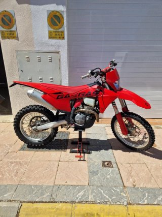 GASGAS EC 250 F 2024 Roja