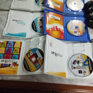 Lote Singstar PS2 (4 juegos + 4 micrófonos)