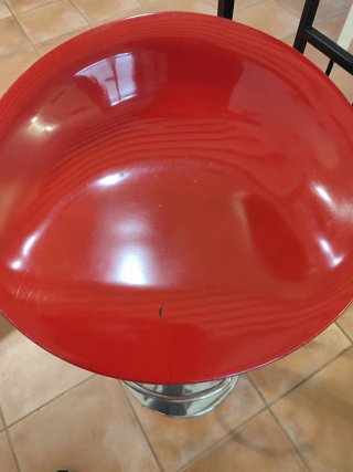 Taburete alto hidráulico rojo