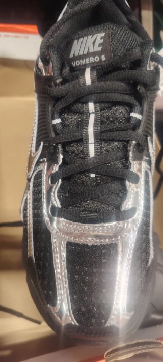 Nike Zoom Vomero 5 Chrome Talla 39