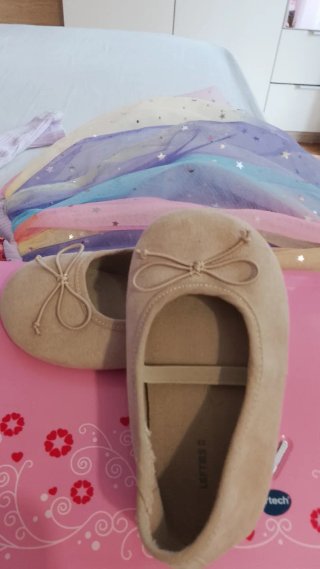 Zapatos planos niña beige lazo