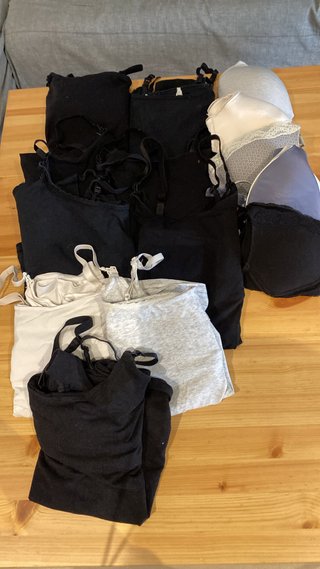 Lote Ropa Lactancia: Camisetas y Sujetadores