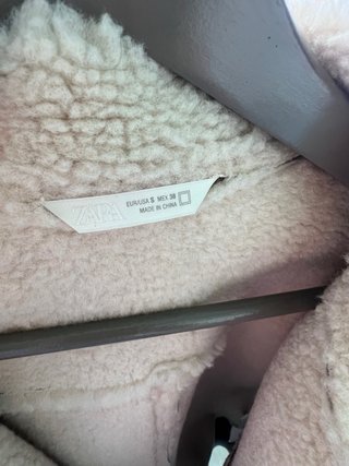 Cazadora Zara forrada de borreguito
