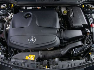 Mercedes Clase CLA 1.6 CLA 200 4P