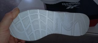 Nuevas , Zapatillas Reebok Blancas y Doradas unise