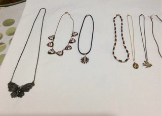 Collar dorado colgantes, gargantillas, 6,25€ unida