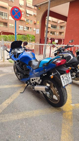 Suzuki GSX 600 F Katana