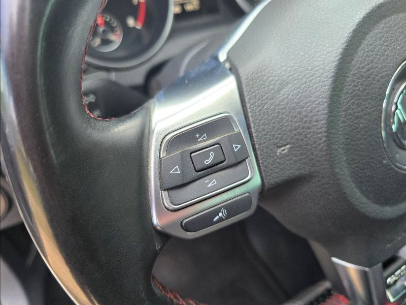 Volkswagen Golf 2011, foto 19