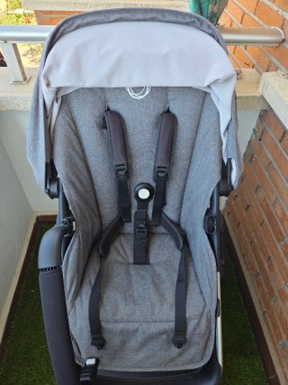 Bugaboo Fox 2: Silla, capazo y saco