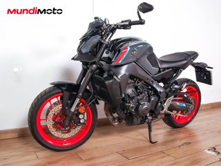 YAMAHA MT 09