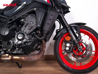 YAMAHA MT 09