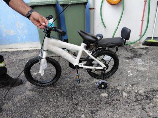 Bicicleta infantil branca
