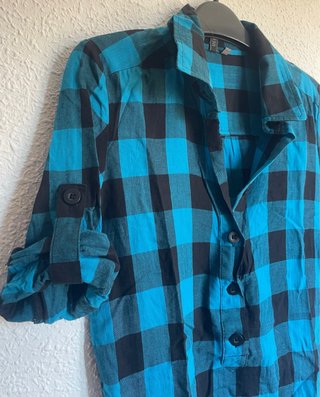 Camisa cuadros azul y negro Bershka