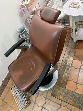 Poltrona da parrucchiere vintage in pelle e metallo