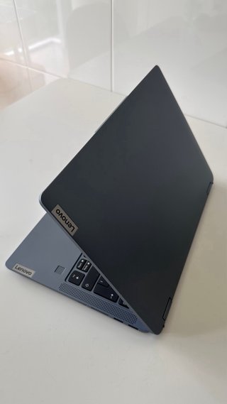 Portátil Lenovo IdeaPad Flex 5 convertible 2 en 1