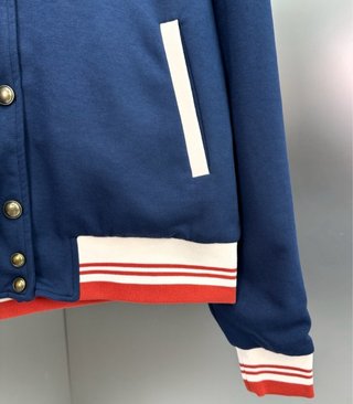 Chaqueta Louis Vuitton Azul y Roja