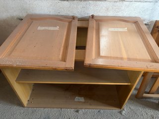 Muebles de gran cocina de madera maciza desmontada