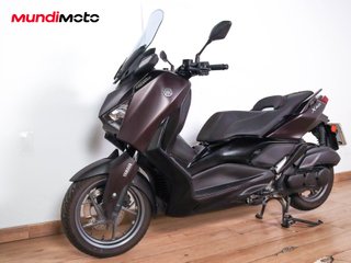 YAMAHA X-MAX 125