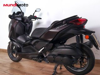 YAMAHA X-MAX 125