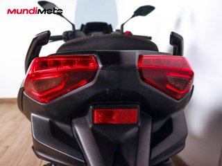 YAMAHA X-MAX 125