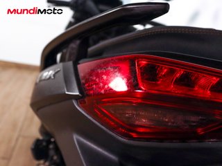 YAMAHA X-MAX 125