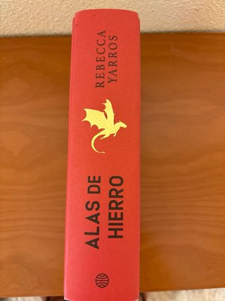 Alas de hierro