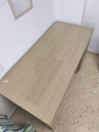 Escritorio Ikea MALM Roble con Cristal