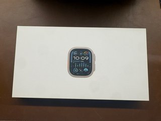 Apple Watch Ultra 2 + 2 correas + cargador + cajas