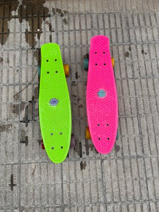 2  monopatinetes PepeJeans Skate