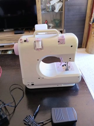 Máquina de coser FHSM-505