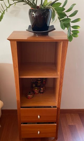 Mobiliario completo: Muebles Comedor y Dormitorio.