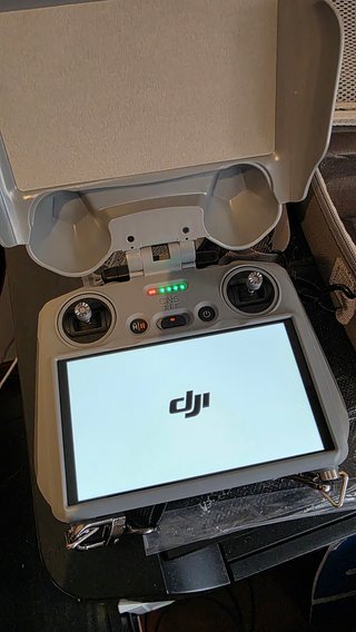 Dron DJI Mini 4 Pro RC2 + 2 Baterías
