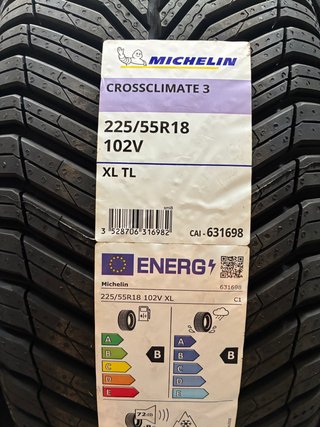 4 Michelin CrossClimate3 225/55/18 102V