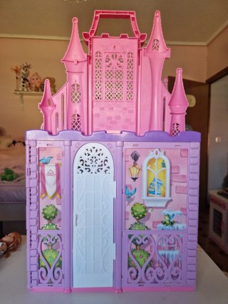 Castillo Princesas Disney + 4 Muñecas