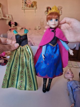 Castillo Princesas Disney + 4 Muñecas